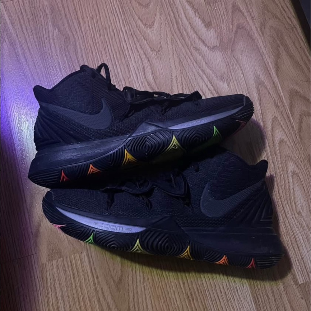 Nike Black Multicolor Athletic Shoes